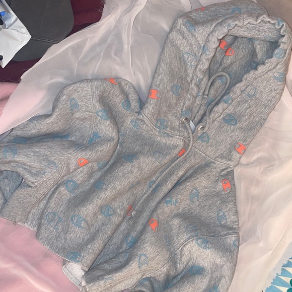 Champion long sleeve crop hoodie size xs perfect condition - Picture 1 of 1